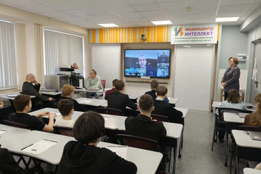 Ленинградским школьникам рассказали о безопасном общении в мессенджерах