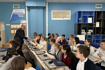 УРОК ЦИФРЫ: Ленинградские школьники изучили возможности искусственного интеллекта