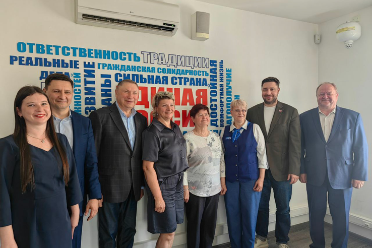 Награды - лучшим почтальонам Ленобласти